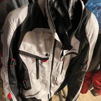 Abbigliamento moto completo praticamente nuovo