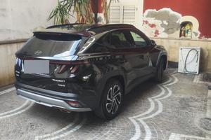 Hyundai Tucson full optional full Hybrid 