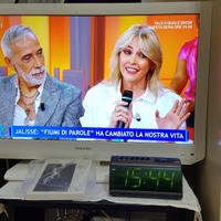 TV TOSCIBA 32 POLLICI BIANCO EURO 130 ROMA 