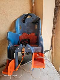 Seggiolino posteriore per bici. 