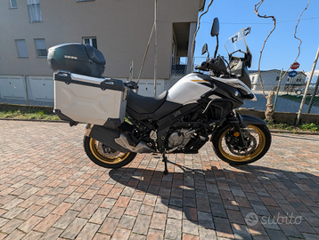 Suzuki Vstom 650 XT ABS