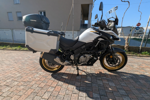 Suzuki Vstom 650 XT ABS