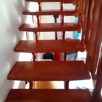 Scala in legno a chiocciola nuova