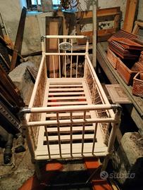 Lettino antico bambino