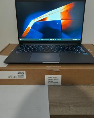 Galaxy Book 4 i3 Pari al Nuovo + Garanzia