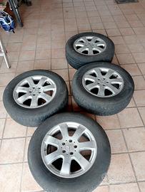 4 gomme invernali con cerchi