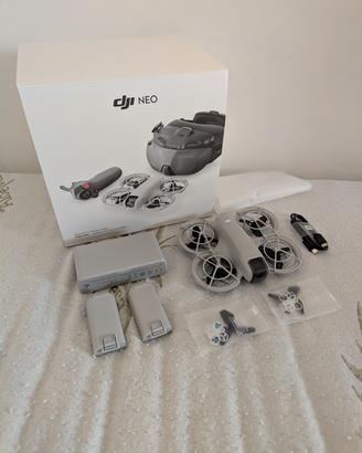 DJI neo + 3 batterie 