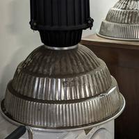 Lampadario industriale per arredamento vintage