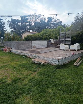 piscina fuori terra con struttura 