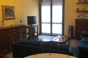 Tre locali con box e cantina