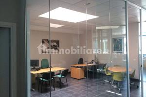 CAPANNONE commerciale già a rendita,