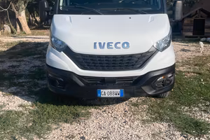 Iveco  camioncino 