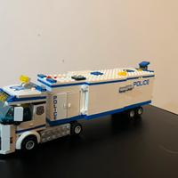 Camion della polizia
