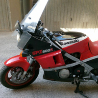 KAWASAKI GPZ 600 R anno 1985 d'EPOCA