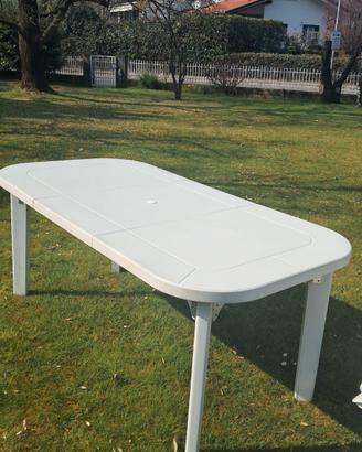 Tavolo con sedie Rovergarden