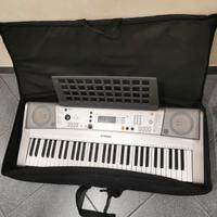 pianola yamaha psr-e313