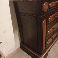 Antico cassettone del 1900