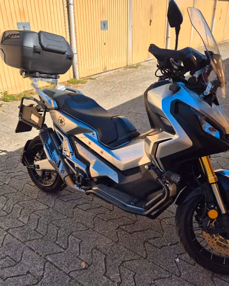 HONDA XADV 750 con accessori / X - ADV 