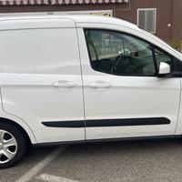 Ford transit courier 1.5 diesel