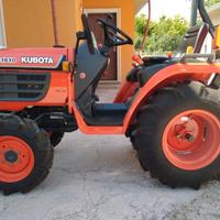 Trattore KUBOTA serie B 1610