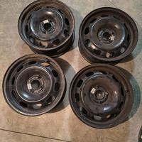 Cerchi e copricerchi 16 pollici Peugeot 208