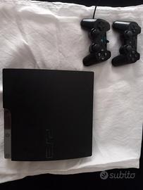 ps3 160 GB + 2 joystick + 10 giochi 