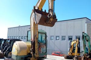 Mini escavatore Yanmar VIO75