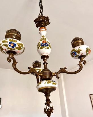 Lampadario vintage bronzo e ceramica