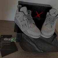 Air Jordan 4 Retro Kaws Grigie