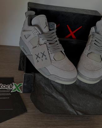 Air Jordan 4 Retro Kaws Grigie