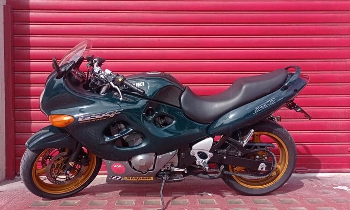SUZUKI GSX 750 F - 1998