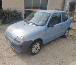 Fiat seicento 1.1 con gancio traino e carrello