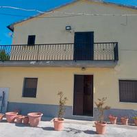 Casa indipendente con piscina