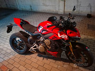 ducati streetfighter v4s 2021 (12000 km)