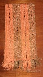 Sciarpa arancione e marrone