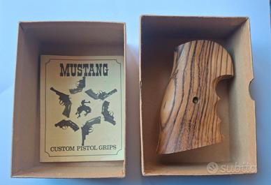 Impugnatura guancette manico Colt Mustang