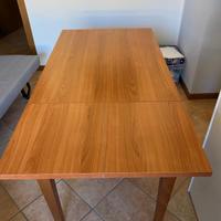 Tavolo in legno