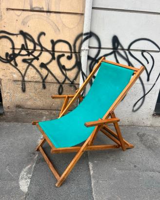 Sedia a sdraio vintage in legno e tessuto