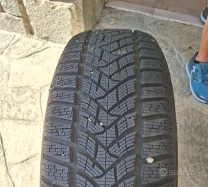 GOMME ANTINEVE 215/65 R15 PARI AL NUOVO.