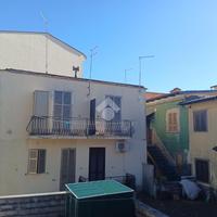 2 LOCALI A ROCCA PRIORA