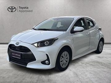 Toyota Yaris Hybrid Active MY22