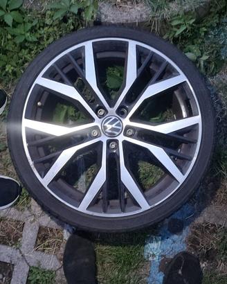 cerchi e gomme golf