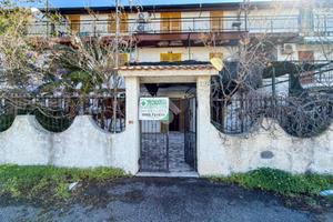 3 LOCALI A FALCONARA ALBANESE