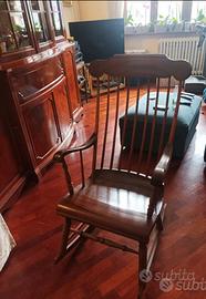 sedia a dondolo vintage 