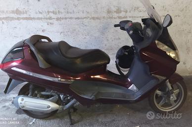 SCOOTER  Piaggio x8 200 cc