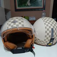 coppia casco moto vintage in pelle 