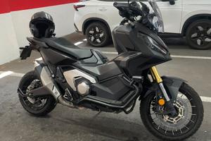 Honda xadv 750