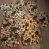 Set tessile coordinato cuscini e centrini vari