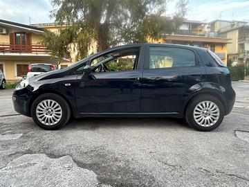 Fiat Punto Evo blue&me