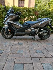 kymco ak 550